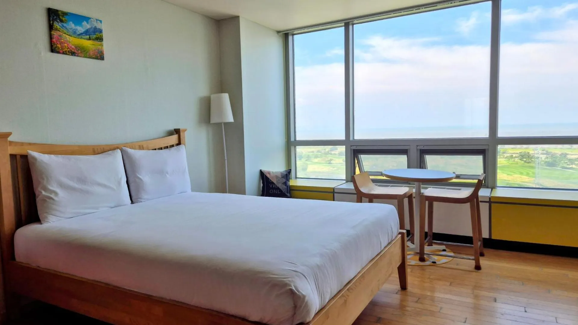 Cozy - Sunny Studio Incheon 0*,  South Korea
